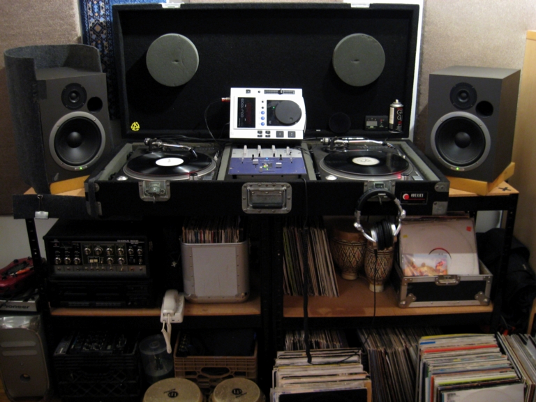 Technics 1200s